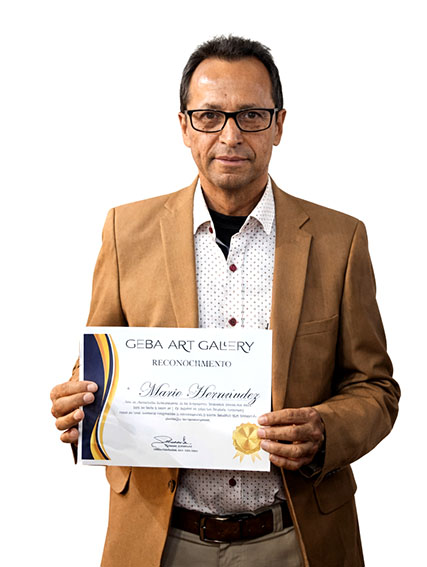 mario hernandez escultor