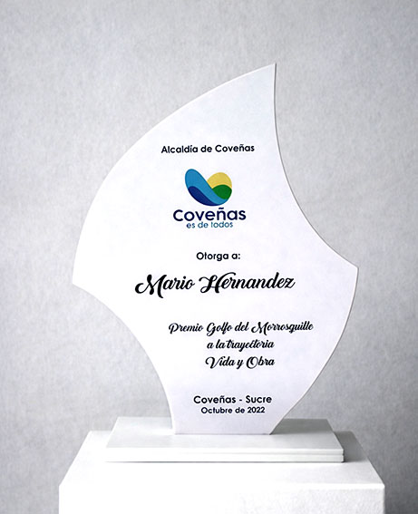 mario hernandez escultor